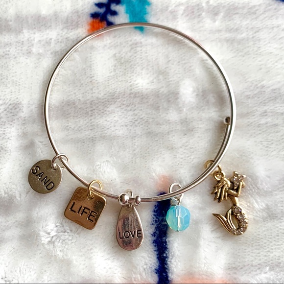 Jewelry - 🧜🏻‍♀️ Adjustable Mermaid Charm Bracelet 🧜🏻‍♀️
